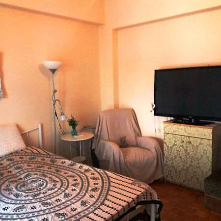 Renovated Apartment In The Center Of เอเธนส์ ภายนอก รูปภาพ