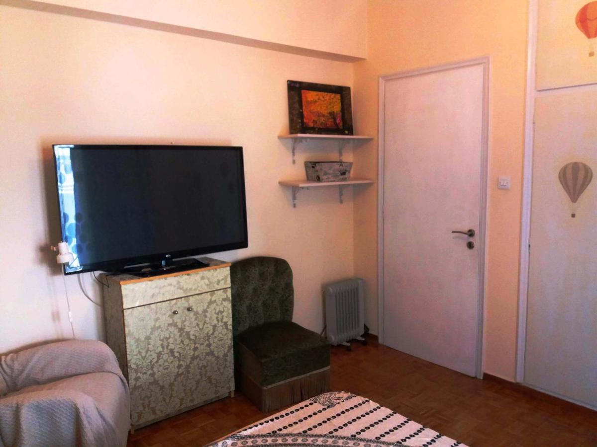 Renovated Apartment In The Center Of เอเธนส์ ภายนอก รูปภาพ