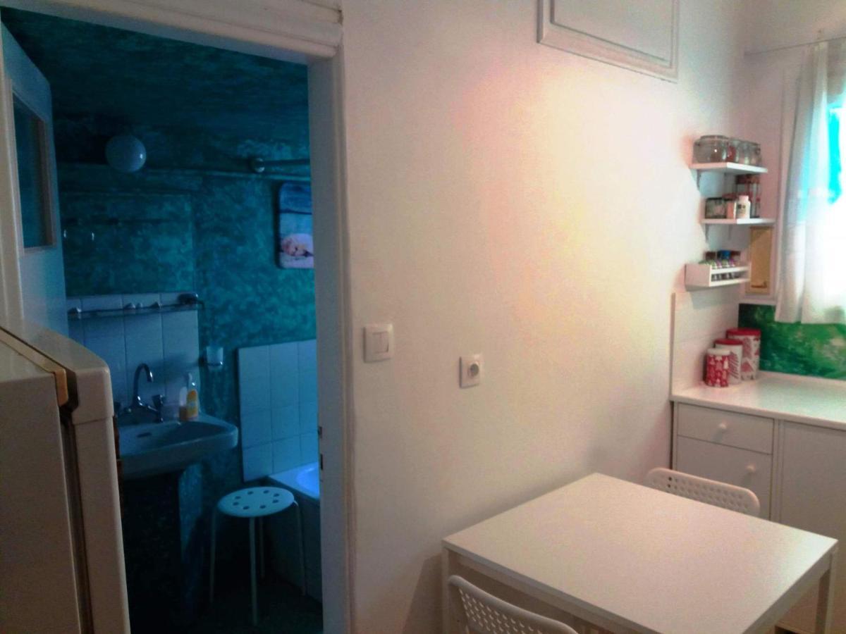 Renovated Apartment In The Center Of เอเธนส์ ภายนอก รูปภาพ